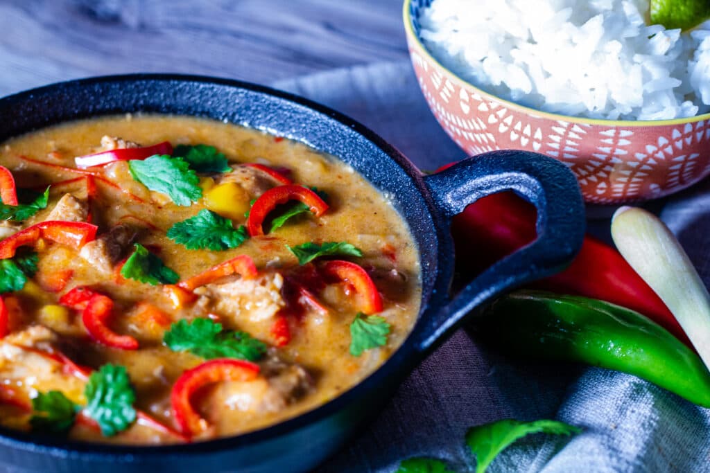 Slow Cooker Thai Red Curry and rice