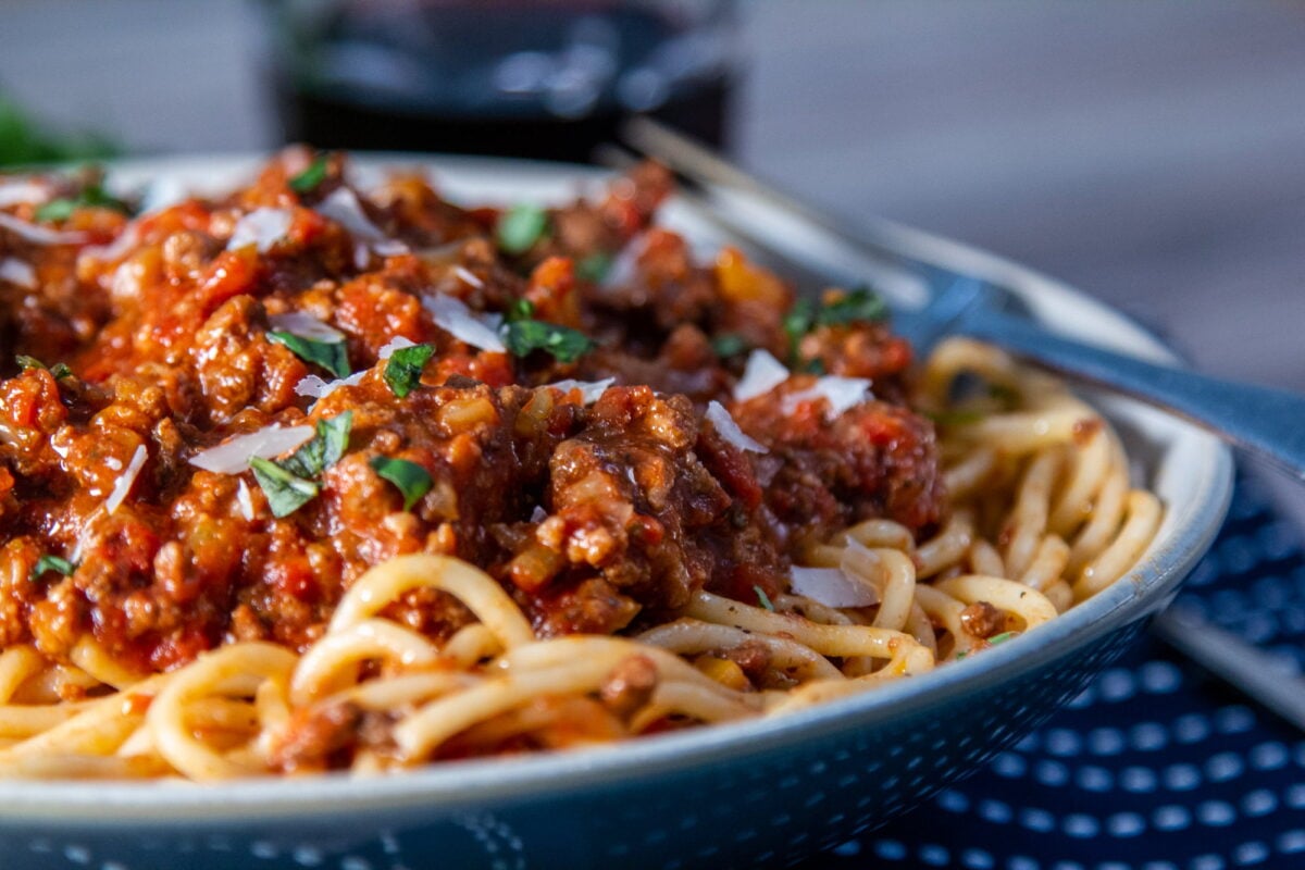 How Long To Cook Bolognese In Slow Cooker