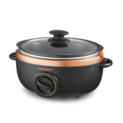 Overhead shot of Morphy Richards 3.5L Sear and Stew Oval Slow Cooker in black and rose gold